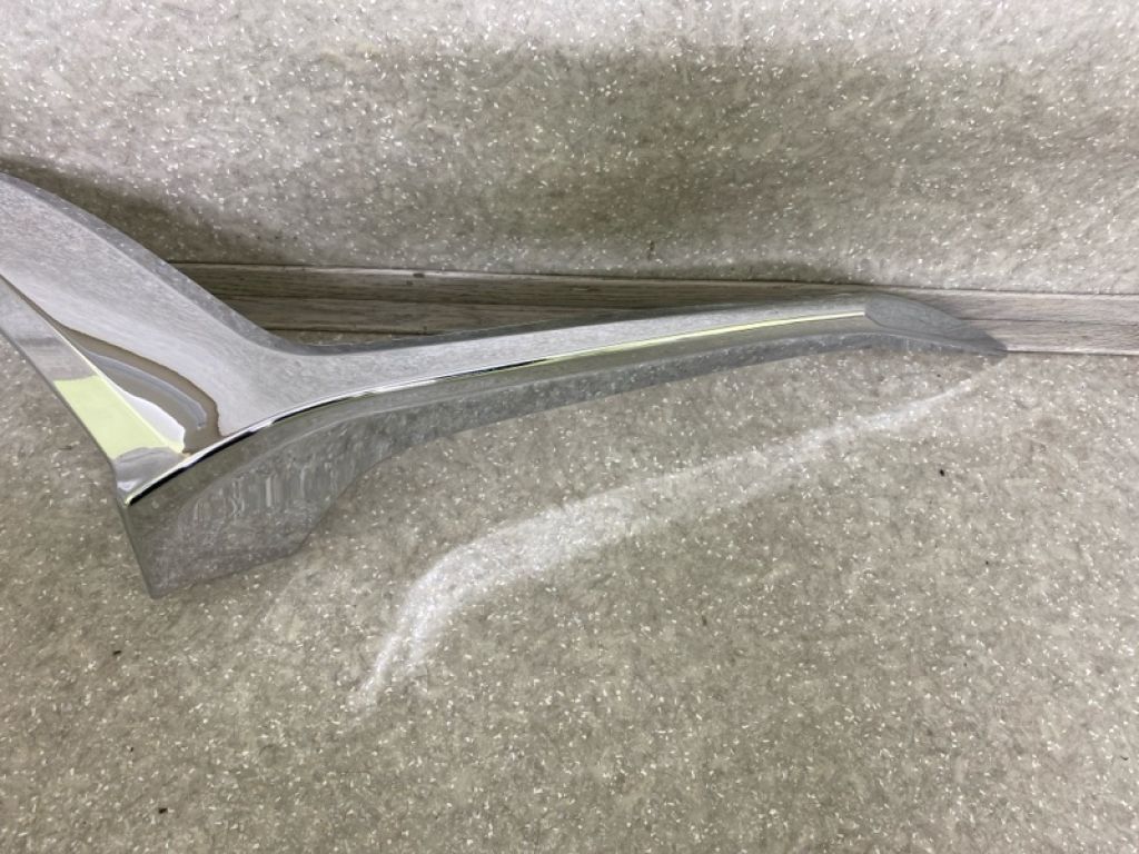 DGH9507J0B | Накладка (молдинг) решітки радіатора прав. MAZDA CX-30 19- - Фото 3