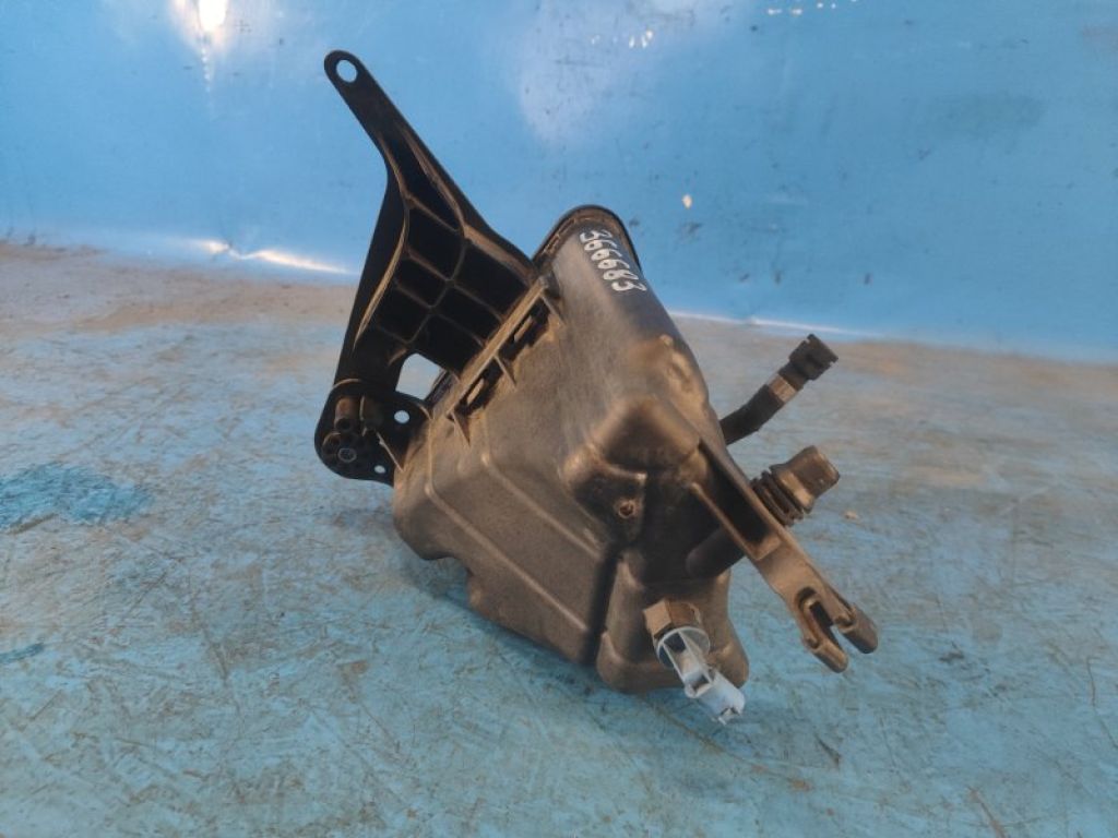 10803611 | Бачок розширювальний BMW 5 SERIES (F10) 11-13 - Фото 4