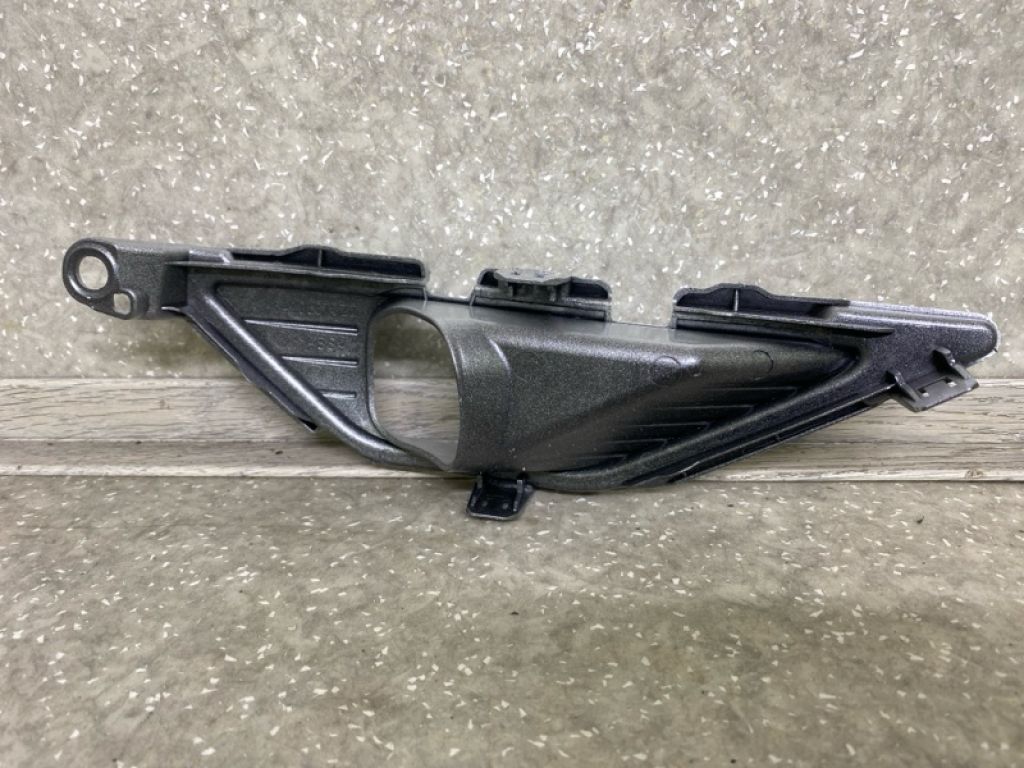 6400J965HA | Накладка протитуманної фари лів. MITSUBISHI OUTLANDER 21- - Фото 2