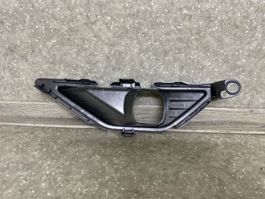 6400J966HA | Накладка протитуманної фари прав. MITSUBISHI OUTLANDER 21- - Фото 2