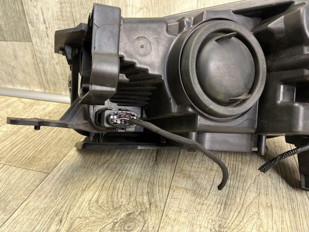 GJ5Z-13008-N | Фара прав. FORD ESCAPE 12-19 - Фото 6