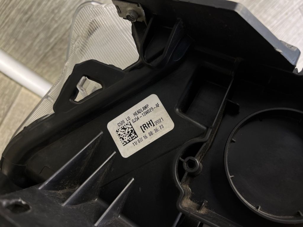 GJ5Z-13008-N | Фара прав. FORD ESCAPE 12-19 - Фото 8