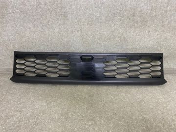 Решітка переднього бампера MITSUBISHI OUTLANDER 21-