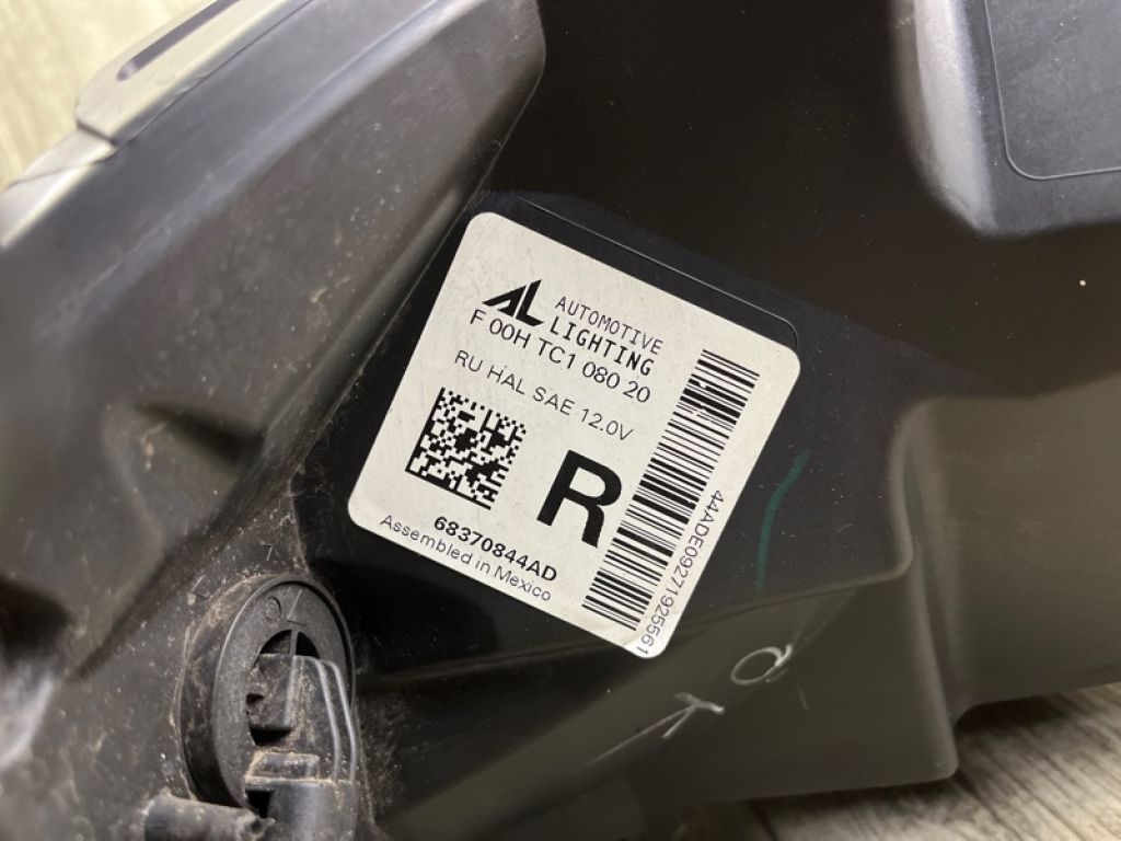 68370844AD | Фара прав. CHRYSLER PACIFICA 16-20 - Фото 12