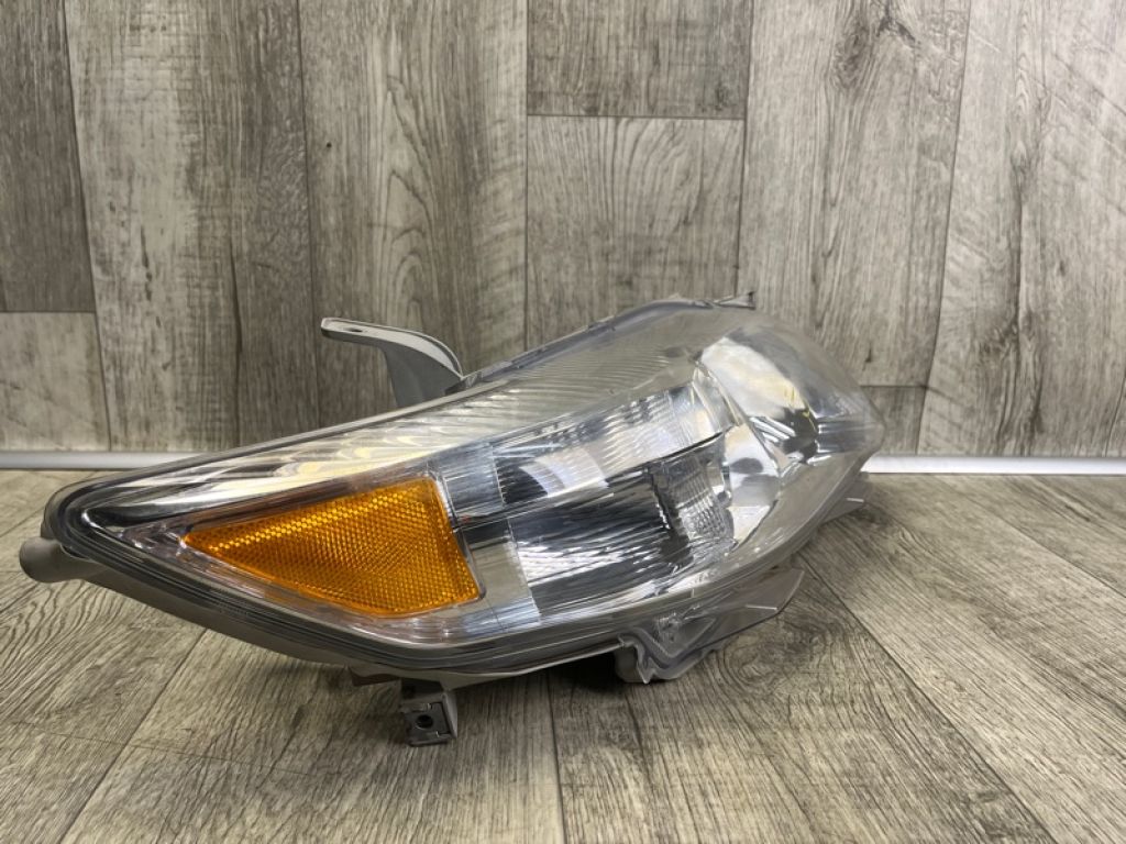 8111006500 | Фара прав. TOYOTA CAMRY 40 06-11 - Фото 3