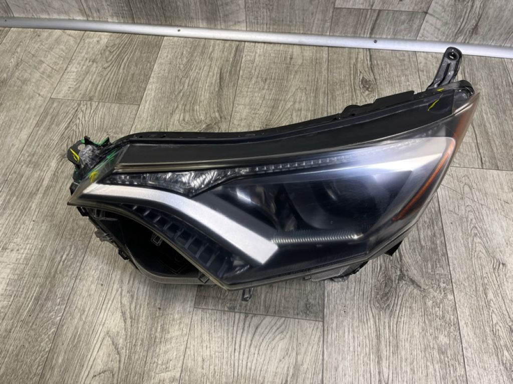 81170-42640 | Фара лів. TOYOTA RAV4 13-19 - Фото 4