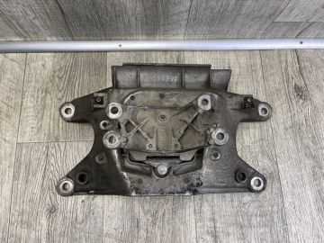 Кронштейн КПП AUDI A4 08-15