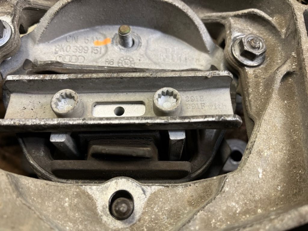 8K0399263K | Кронштейн КПП AUDI A4 08-15 - Фото 7