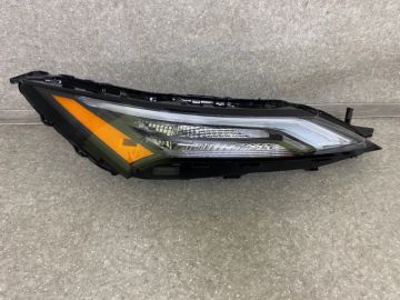 Денний ходовий вогонь прав. NISSAN X-TRAIL/ROGUE T33 20-