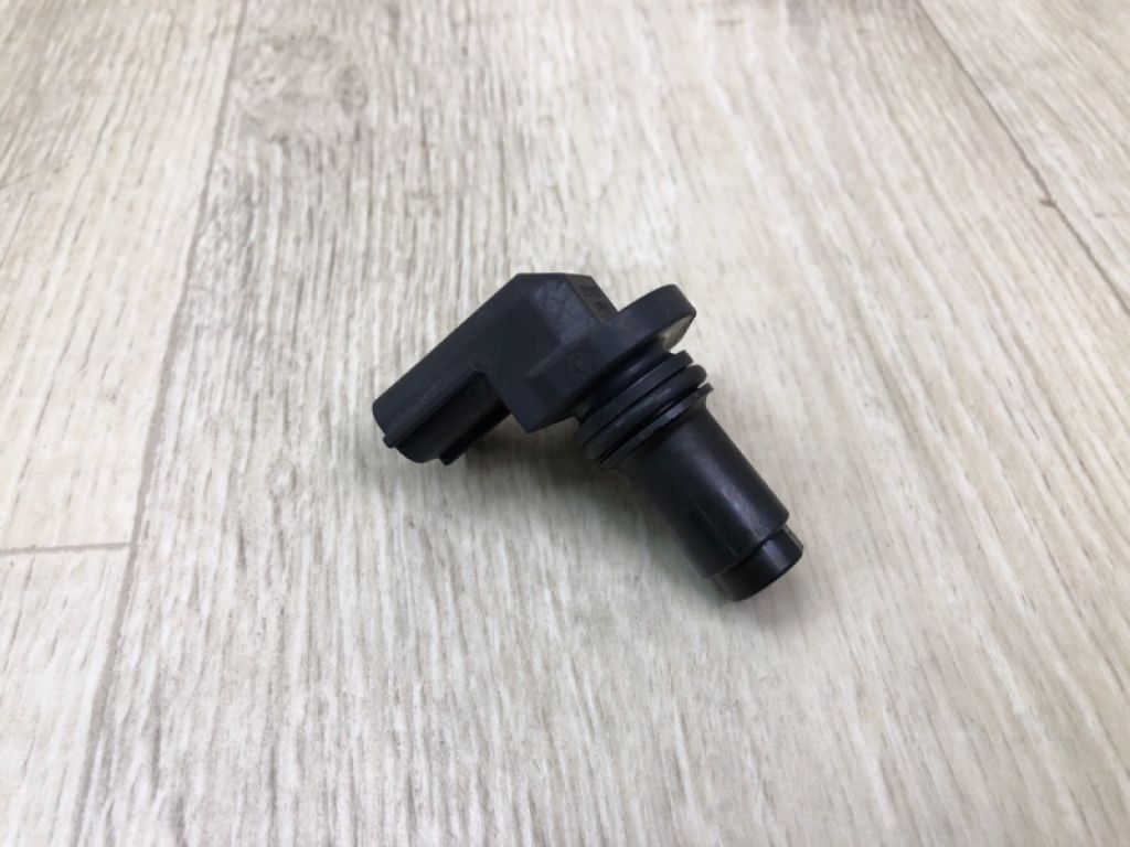 31272689 | Датчик положення распредвала VOLVO S60 13-18