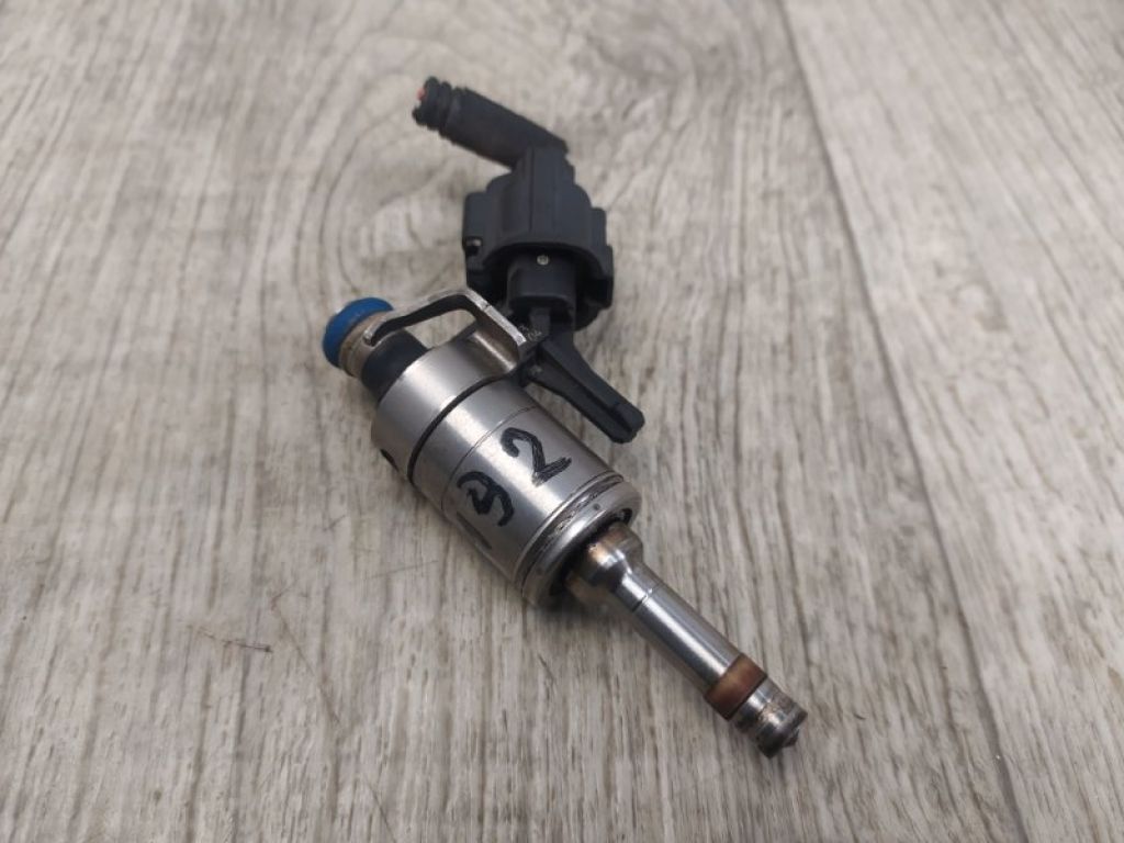 13538682350 | Форсунка паливна MINI COUNTRYMAN R60 10-16