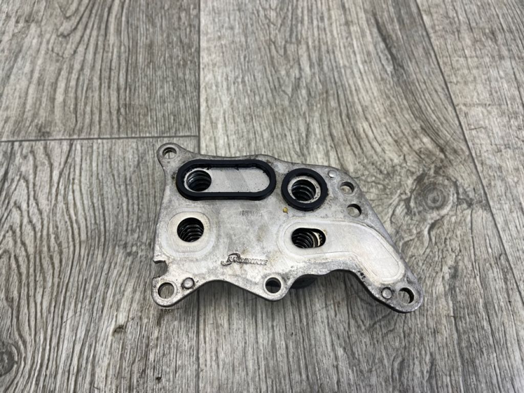 11 42 7 552 687 | Теплообмінник масляного фільтру. MINI COOPER S CLUBMAN R55 05-14