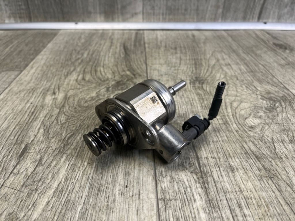 13 51 7 588 879 | Тнвд (бензин) MINI COOPER S CLUBMAN R55 05-14