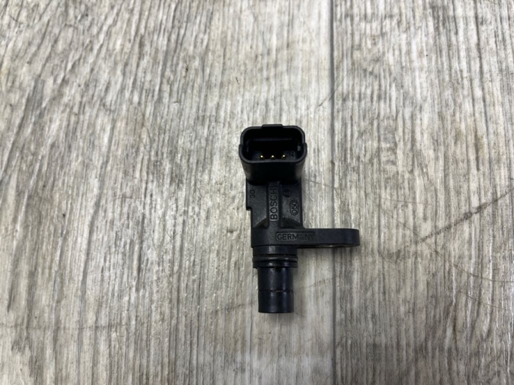 13 62 7 588 095 | Датчик положення распредвала MINI COOPER S CLUBMAN R55 05-14