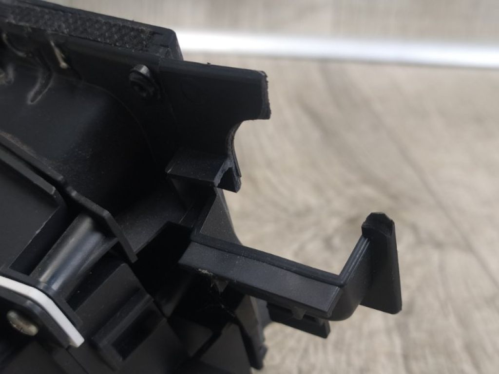 BBM2611J0F | монітор MAZDA 3 BL 09-13 - Фото 10