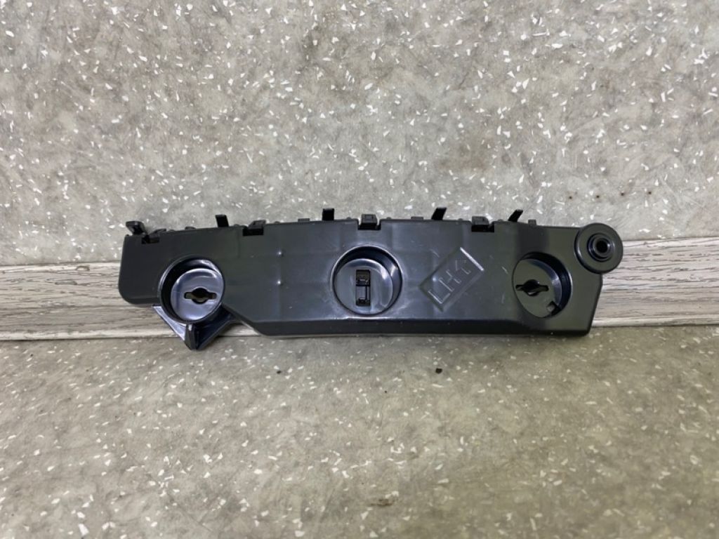 622226RR0B | Кронштейн переднього бампера лів. NISSAN X-TRAIL/ROGUE T33 20-