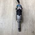 DS7Z-9F593-DA | Форсунка топливная FORD ESCAPE 12-19 - Превью 3