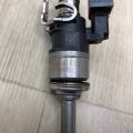 DS7Z-9F593-DA | Форсунка топливная FORD ESCAPE 12-19 - Превью 6
