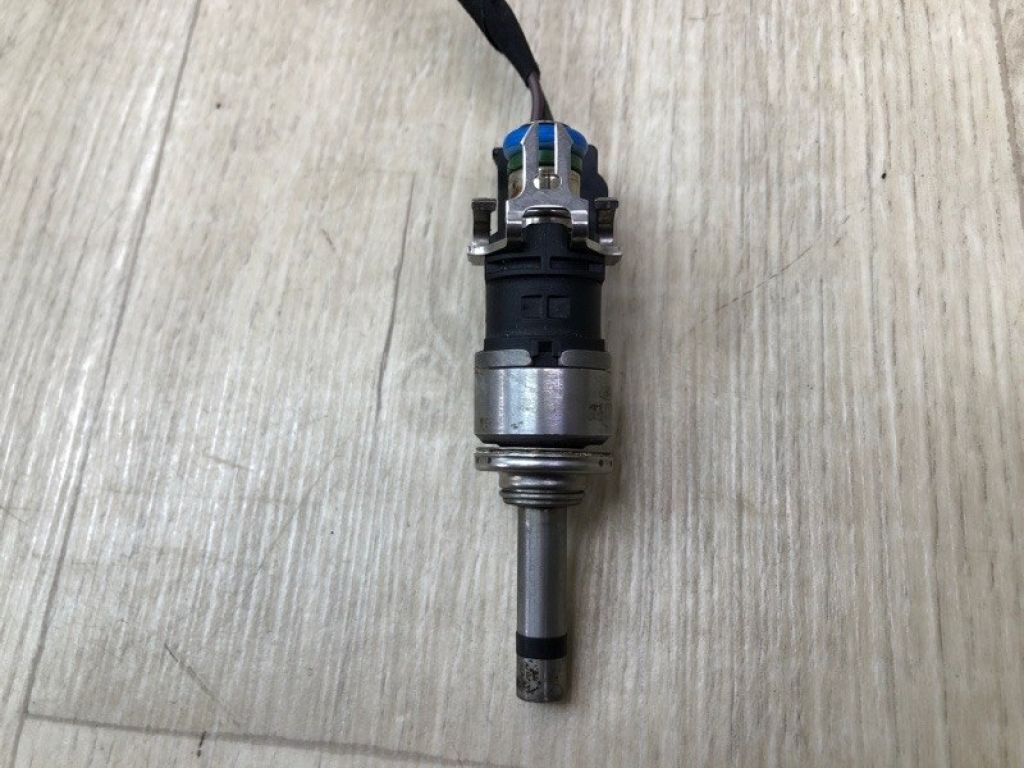 DS7Z-9F593-DA | Форсунка паливна FORD ESCAPE 12-19 - Фото 3