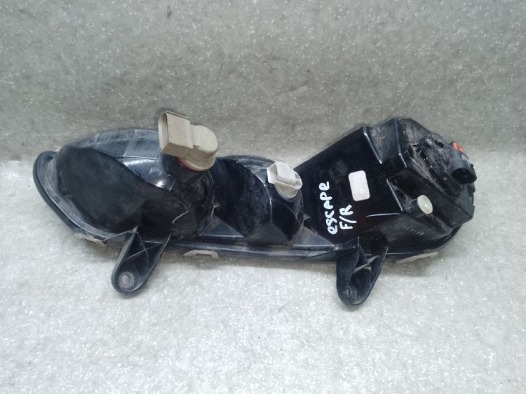 CJ5Z-13200-C | Протитуманна фара прав. FORD ESCAPE 12-19 - Фото 3