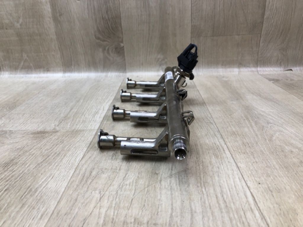 DS7Z-9D280-H | Паливна рейка FORD ESCAPE 12-19 - Фото 4