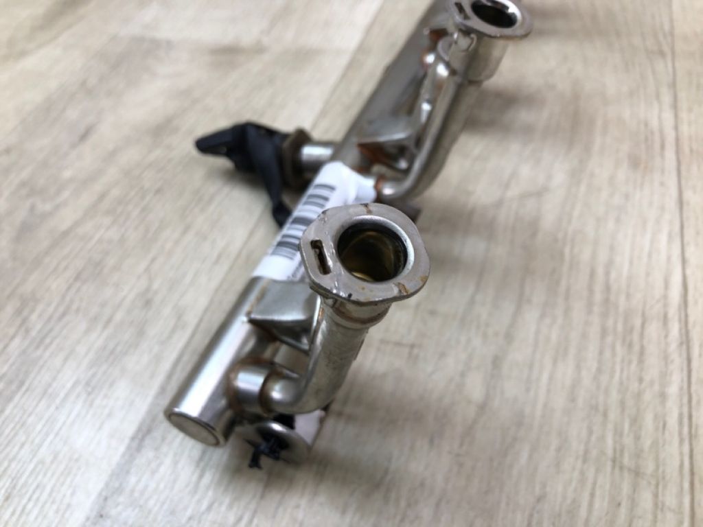 DS7Z-9D280-H | Паливна рейка FORD ESCAPE 12-19 - Фото 7