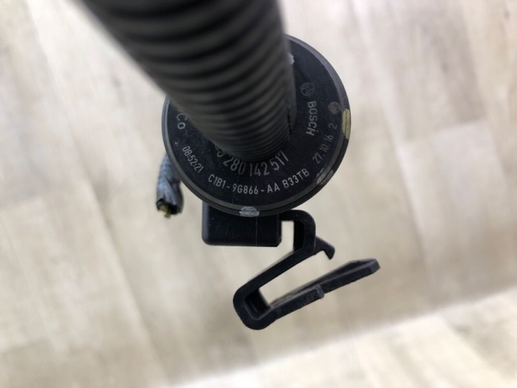 GV6Z-9D289-E | Клапан вентиляції паливного бака FORD ESCAPE 12-19 - Фото 9