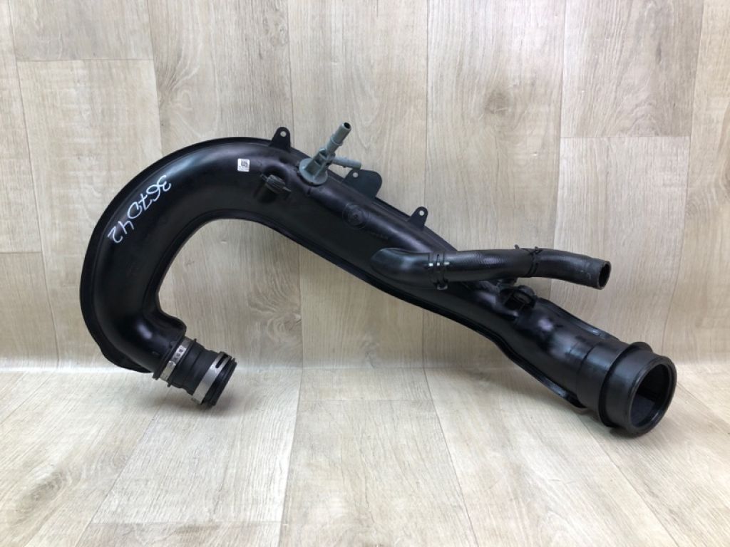 GV6Z-9C623-B | Патрубок інтеркулера FORD ESCAPE 12-19 - Фото 2