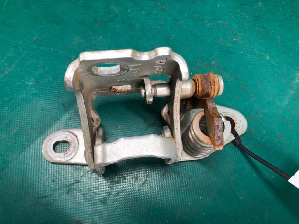 55360 919AH | Петля двері нижня передн. лів. DODGE JOURNEY 08-20 - Фото 4