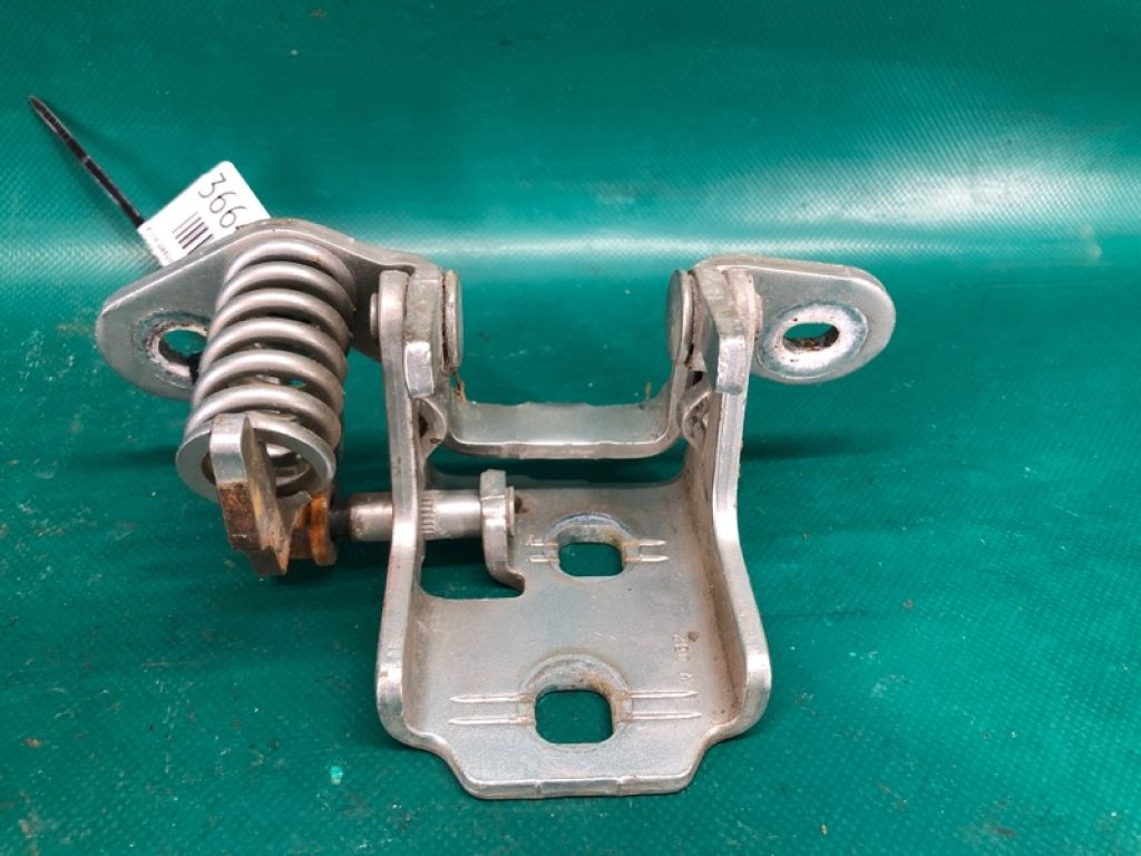 5067 939AE | Петля двері нижня задн. лів. DODGE JOURNEY 08-20 - Фото 2