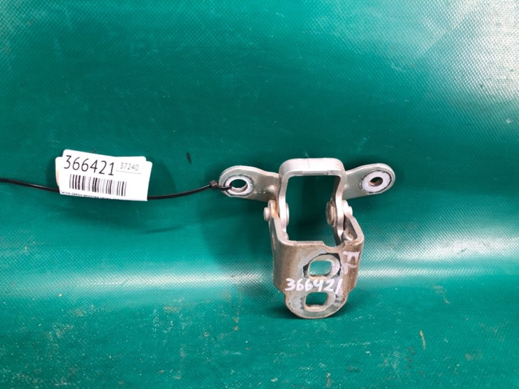 5074 257AB | Петля двері верхня передн. лів. DODGE JOURNEY 08-20