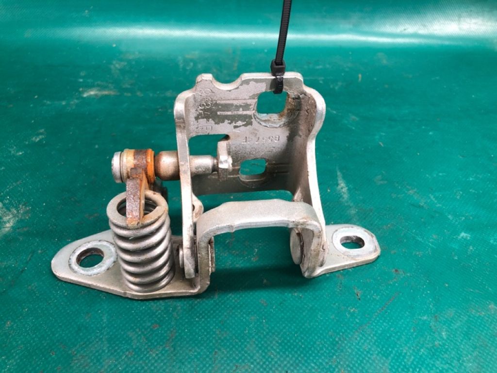 55360 918AH | Петля двері нижня передн. прав. DODGE JOURNEY 08-20 - Фото 2