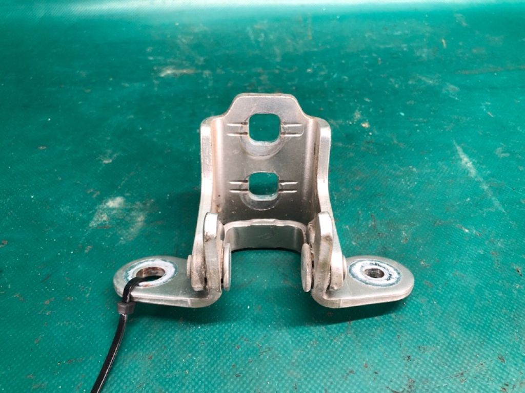 5067 941AC | Петля двері верхня задн. лів. DODGE JOURNEY 08-20 - Фото 3