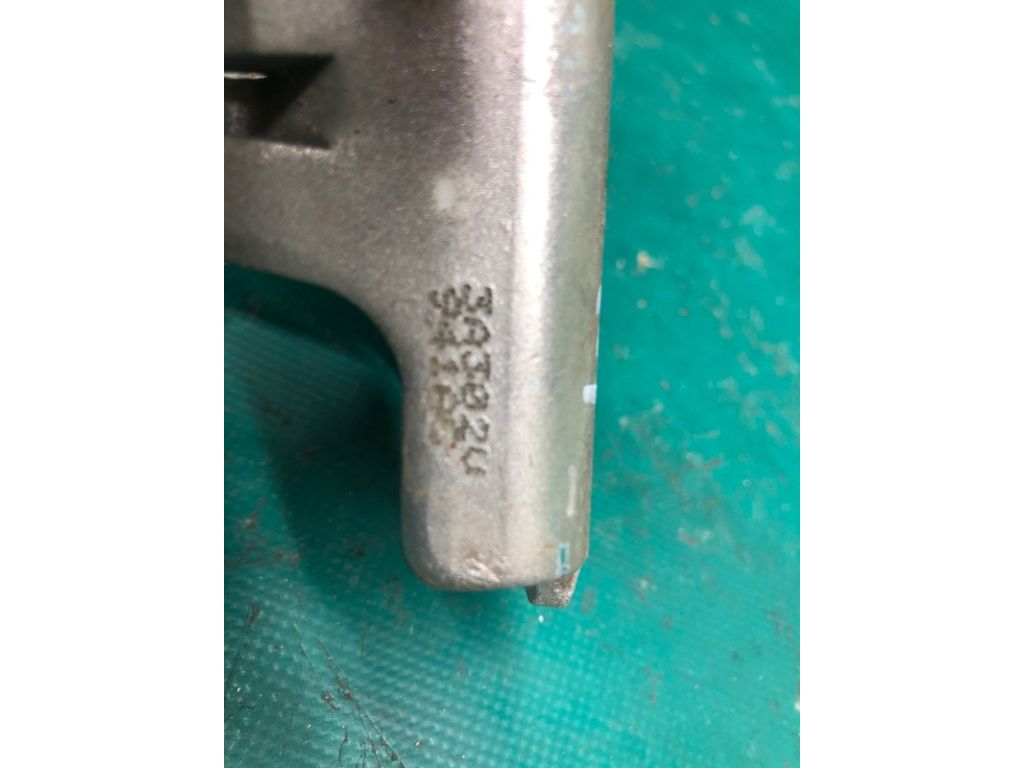 5067 941AC | Петля двері верхня задн. лів. DODGE JOURNEY 08-20 - Фото 4