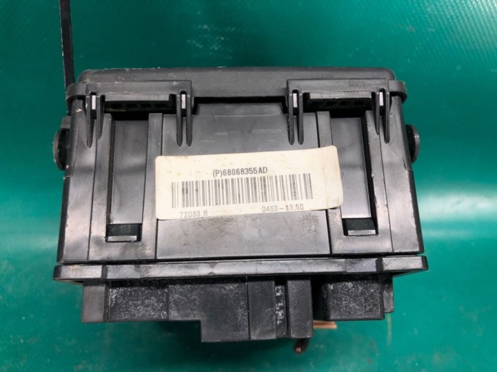 68068 355AD | Блок запобіжників моторний відсік DODGE JOURNEY 08-20 - Фото 6