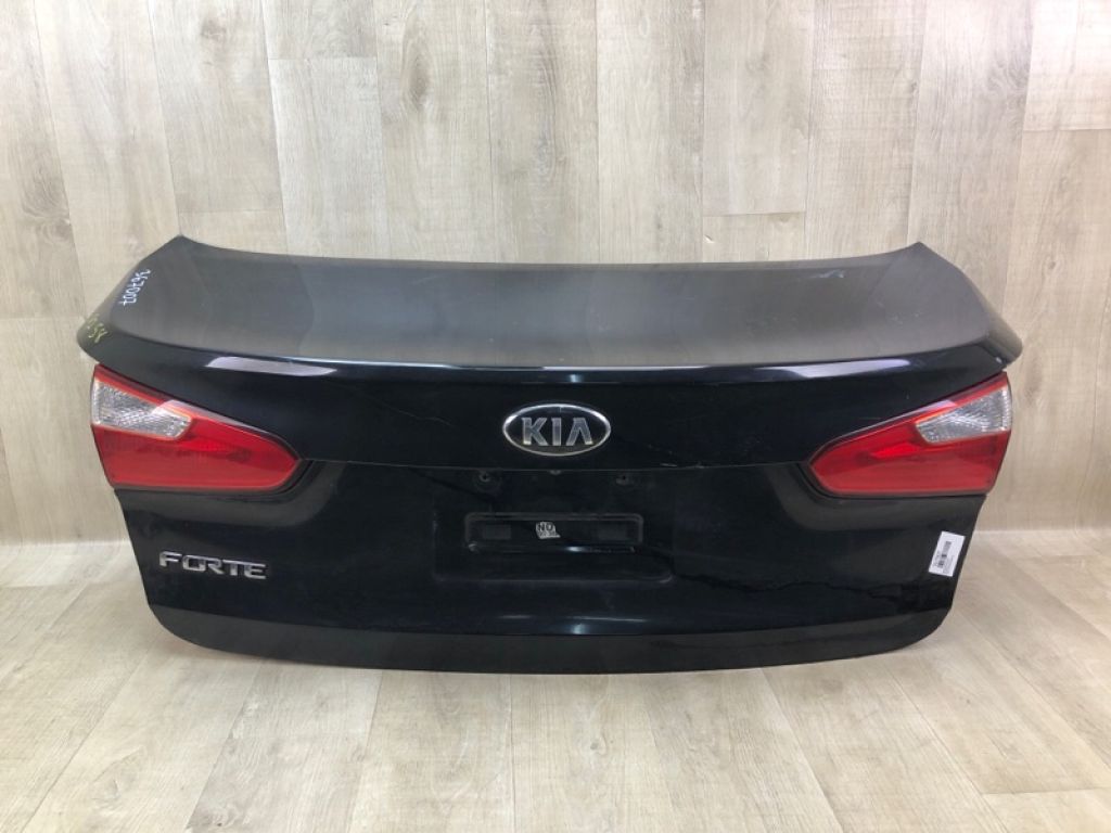 69200A7010 | Кришка багажника KIA FORTE YD 12-