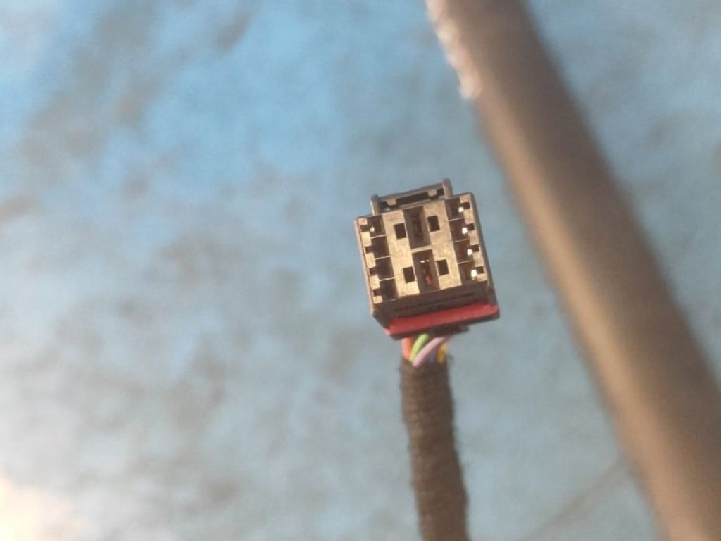 J8A2-70354-AD | Амортизатор кришки багажника лів. LAND ROVER VELAR 17- - Фото 2