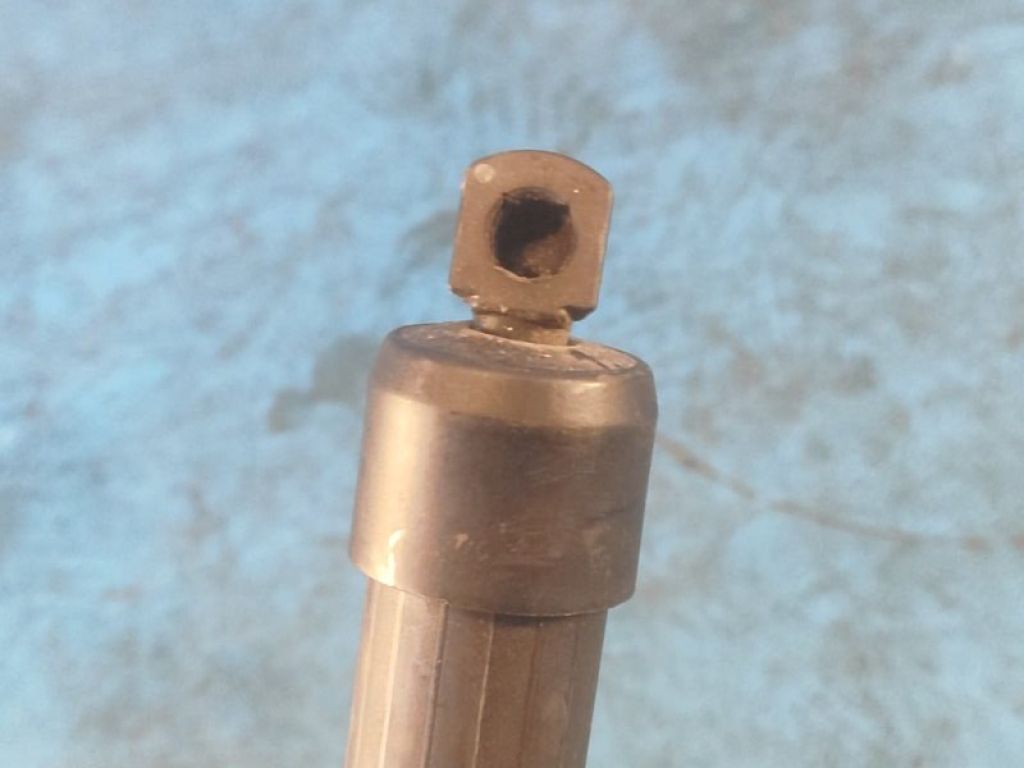 J8A2-70354-AD | Амортизатор кришки багажника лів. LAND ROVER VELAR 17- - Фото 3