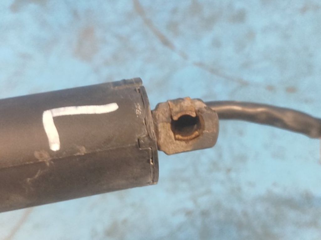 J8A2-70354-AD | Амортизатор кришки багажника лів. LAND ROVER VELAR 17- - Фото 4