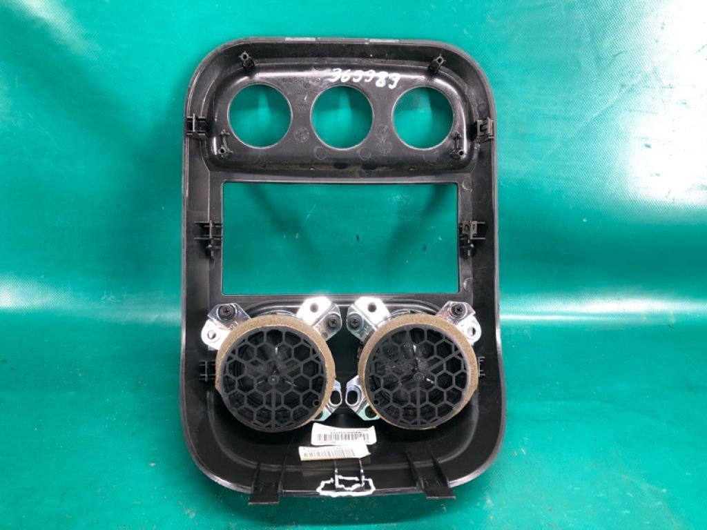 1PL23 1DVAC | Консоль центральна JEEP PATRIOT 10-17 - Фото 3