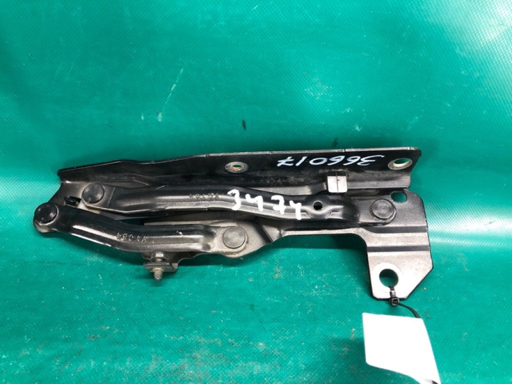 55399 001AE | Петля капота лев. JEEP PATRIOT 10-17