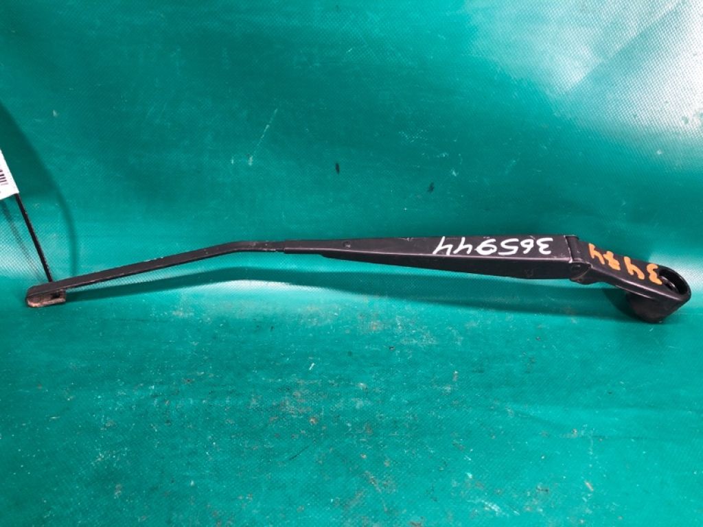 68003 736AB | Поводок стеклоочистителя передний прав. JEEP PATRIOT 10-17