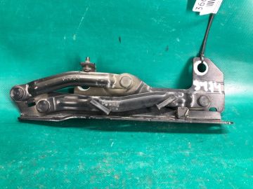 Петля капота прав. JEEP PATRIOT 10-17