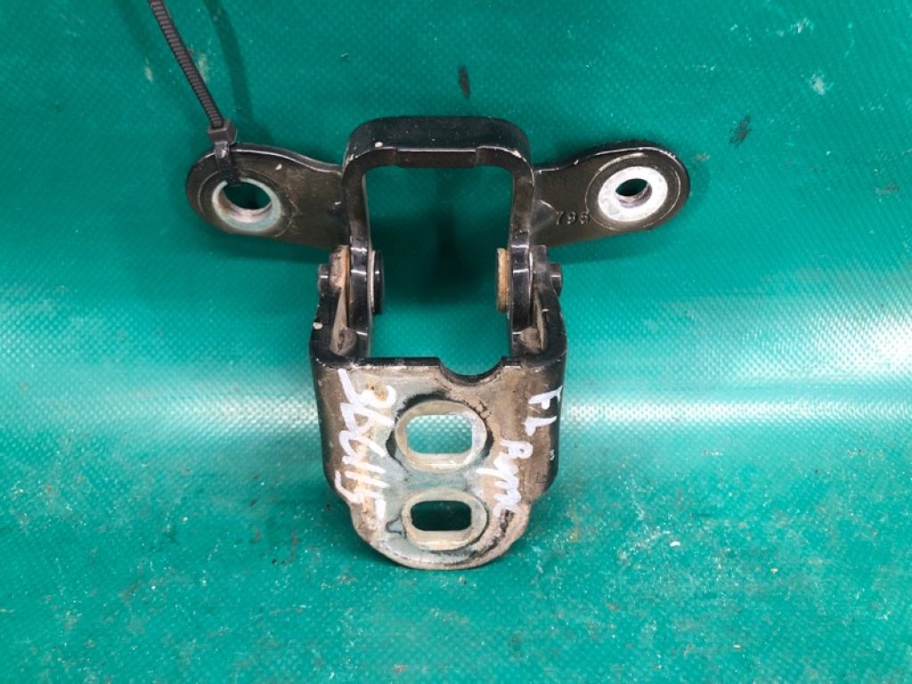 5074 257AB | Петля двері верхня передн. лів. JEEP PATRIOT 10-17 - Фото 3