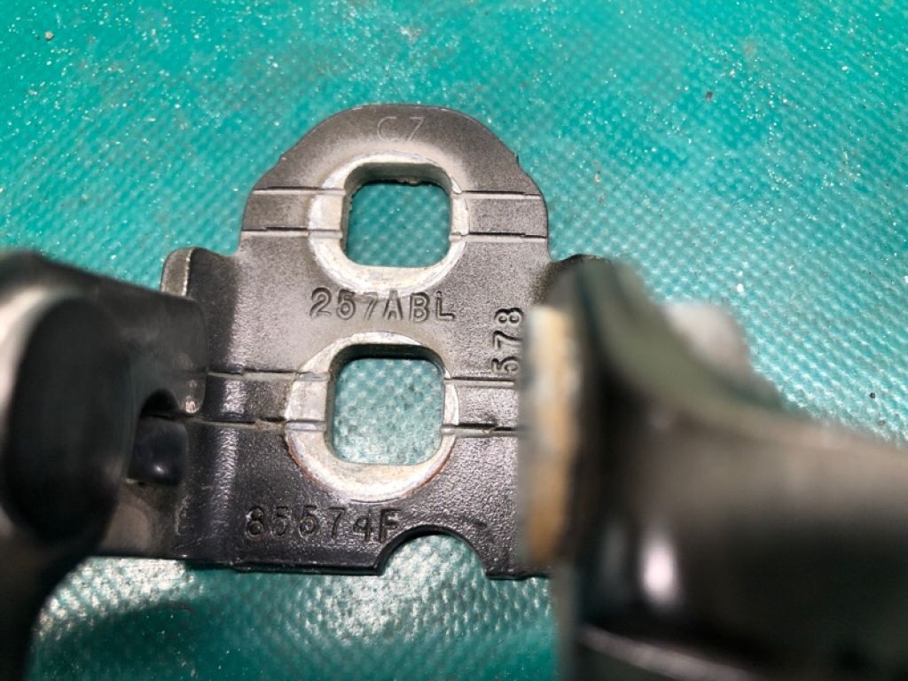 5074 257AB | Петля двері верхня передн. лів. JEEP PATRIOT 10-17 - Фото 4