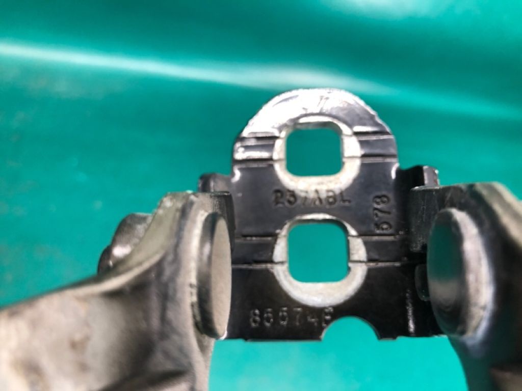 5074 257AB | Петля двери верхняя задн. лев. JEEP PATRIOT 10-17 - Фото 4