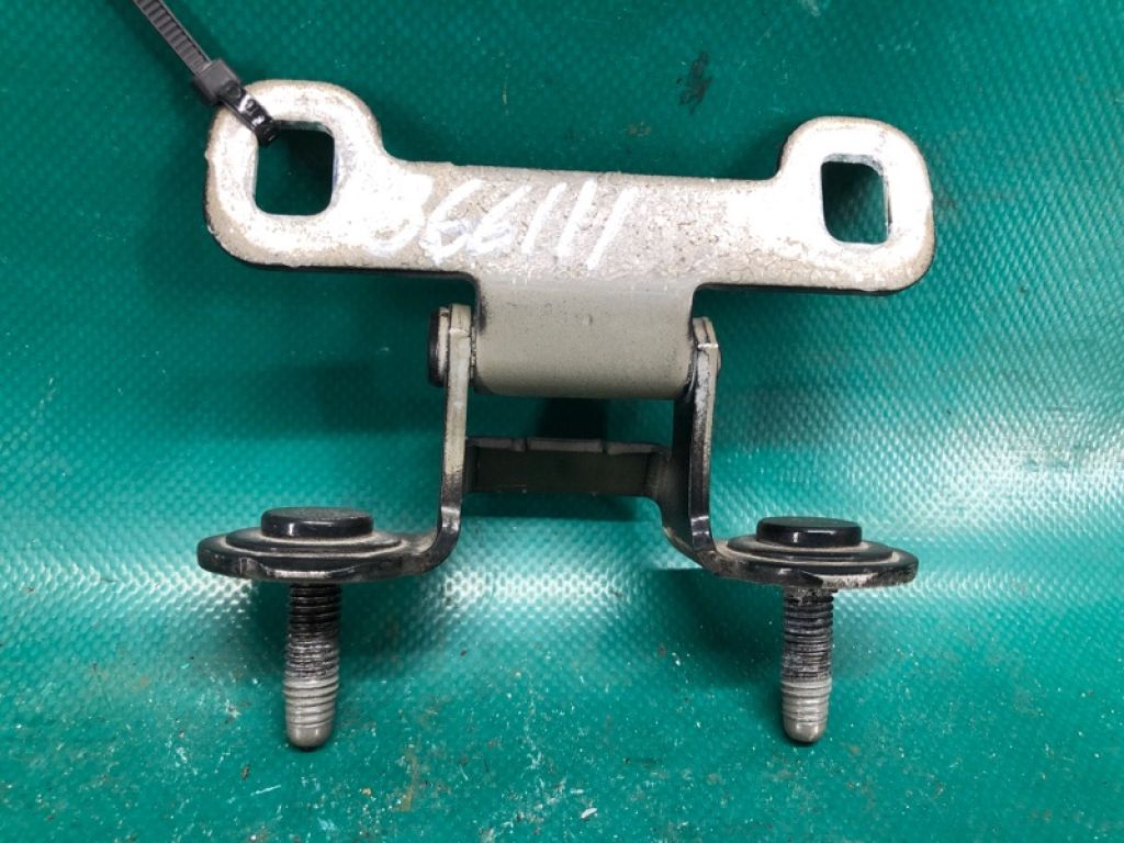 5116 483AC | Петля кришки багажника прав. JEEP PATRIOT 10-17