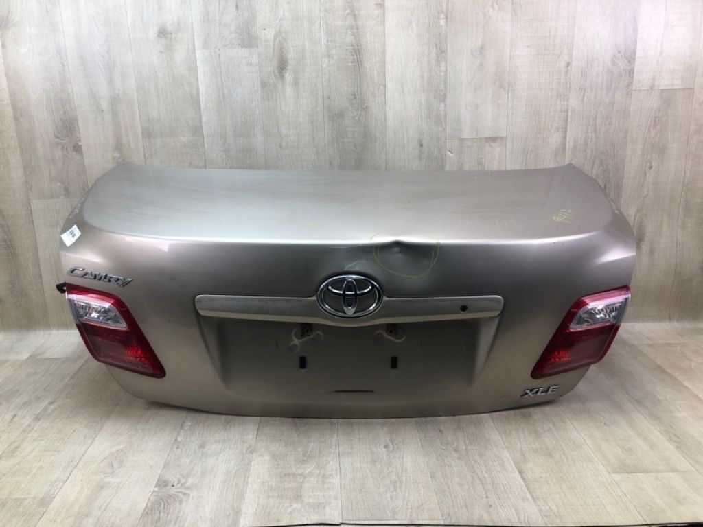 6440133420 | Кришка багажника TOYOTA CAMRY 40 06-11