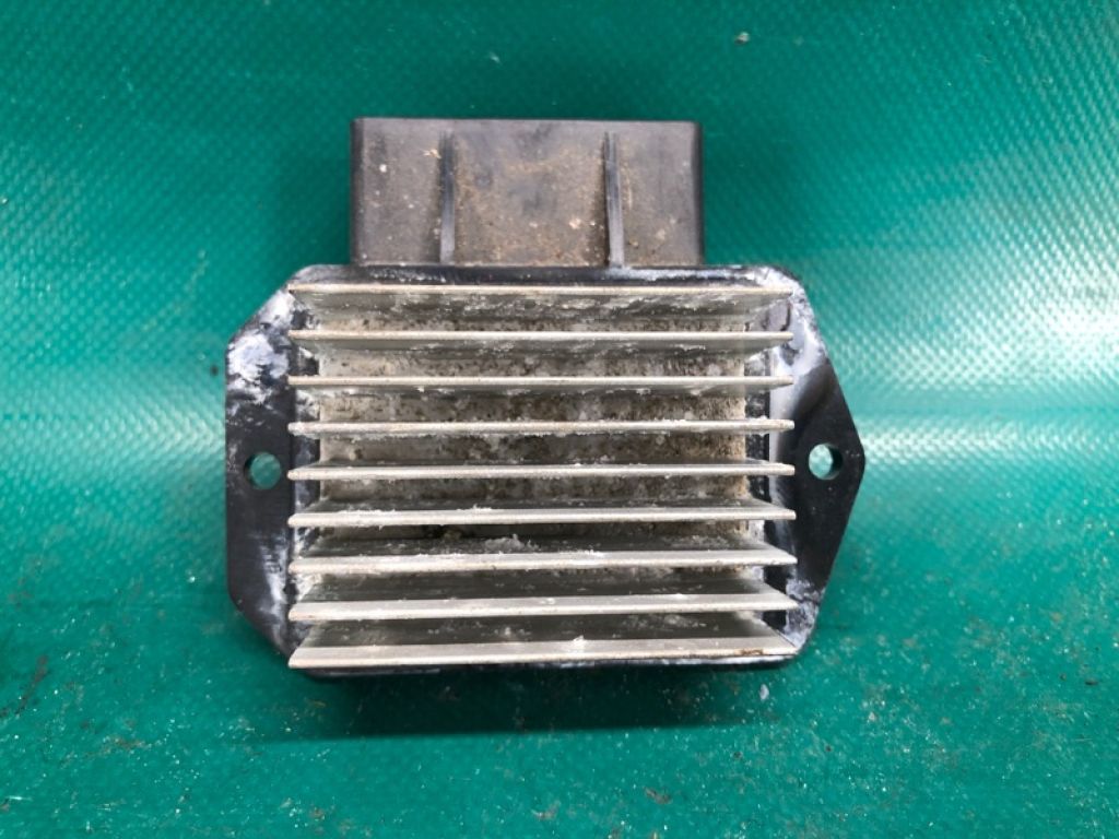 68018 105AA | Резистор печки JEEP PATRIOT 10-17