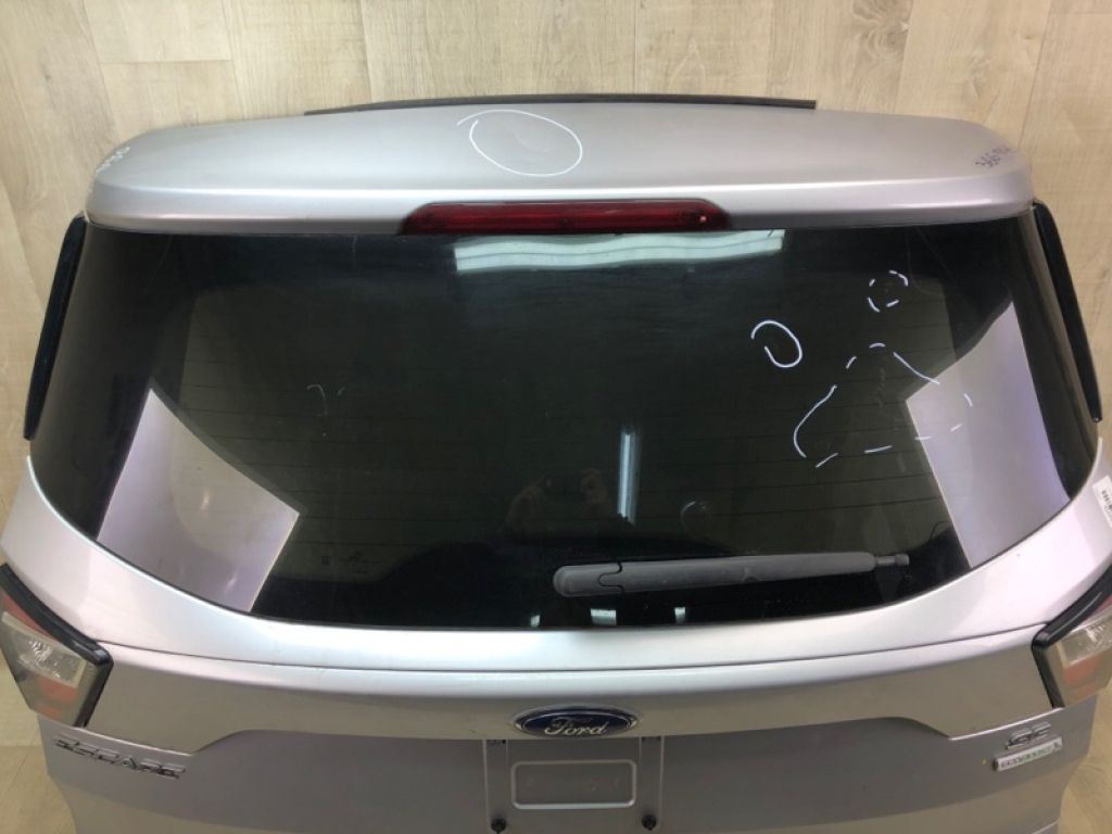 GJ5Z-7840010-A | Кришка багажника FORD ESCAPE 12-19 - Фото 3